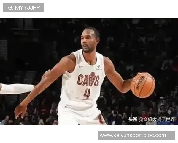 攻防兼备的双星表现莫布里20分6板5助阿伦19分12板助力球队胜利